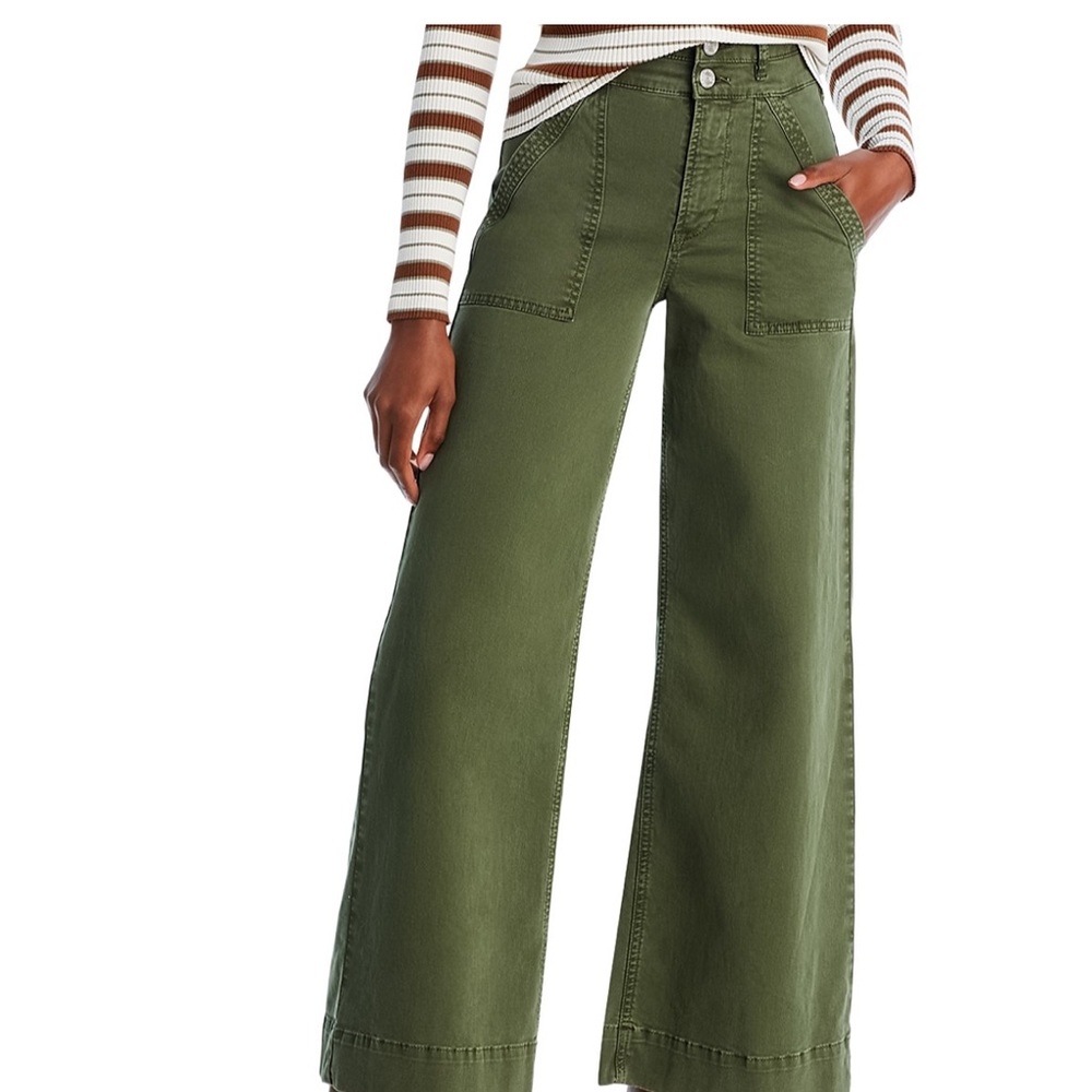 FRAME
Frame Double Waistband Wide Leg
Jeans in Washed Surplus - Picture 1 of 12